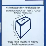 Panneau indiquant les dimensions maximales d'un bagage cabine : 55x35x25 cm.